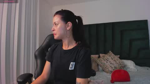Snapshot of valeriemattson_ chatting on September 28, 5:33 pm valeriemattson_ online show from September 28, 5:33 pm