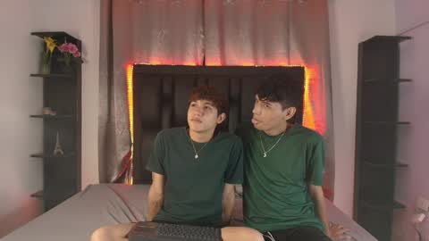 valerios_ online show from June 6, 12:44 pm