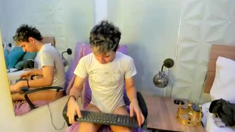 V A L E R I U S  online show from June 23, 12:51 am