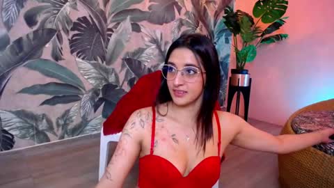 valery_blush online show from February 2, 4:10 am