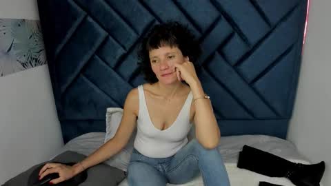 VALERY MORE online show from November 27, 1:52 pm