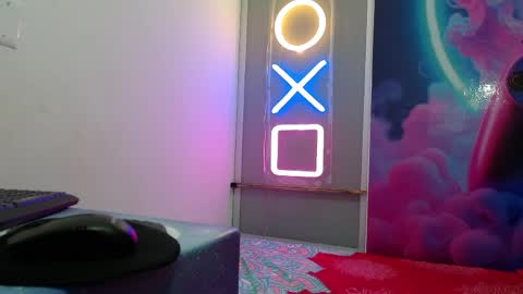 valery online show from March 31, 3:40 am