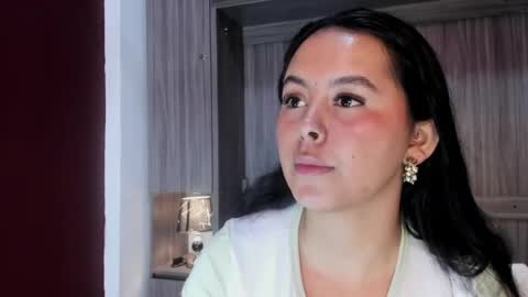 valerymeyerr online show from April 21, 12:23 pm