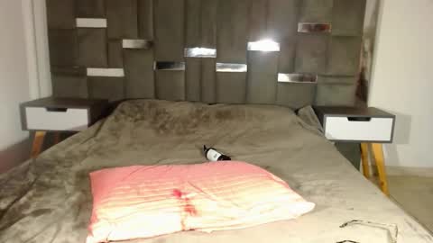 valerymistery_ online show from February 22, 9:23 am