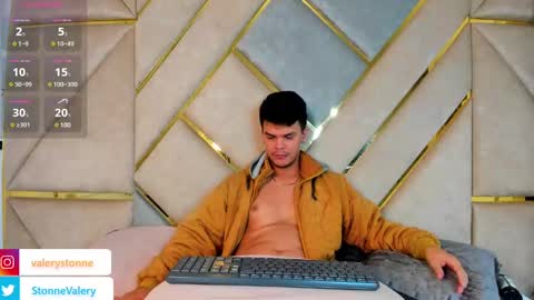 Valery Stonne  online show from March 9, 12:00 am