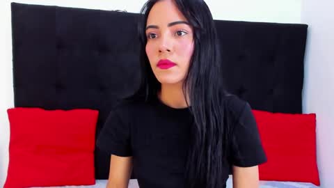 Snapshot of valerythompsonper chatting on September 8, 8:30 pm valery online show from September 8, 8:30 pm