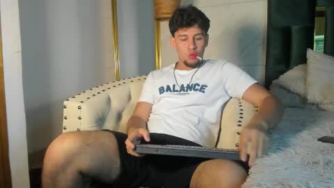 Valentino online show from April 15, 7:58 pm