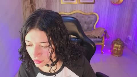 Valkiria  online show from April 18, 1:13 pm