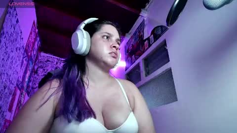 Im Violet online show from April 22, 2:08 am