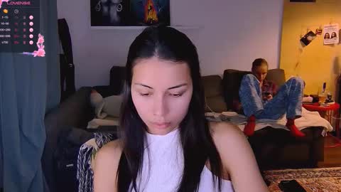Snapshot of valorant_girl chatting on October 8, 6:36 pm Little Devil online show from October 8, 6:36 pm