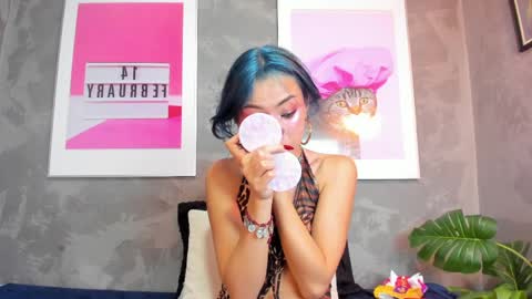 vamp  online show from March 31, 9:59 pm