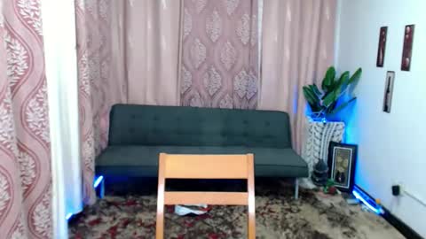 vampy_ebony_laxine online show from September 15, 1:07 am