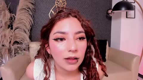 Snapshot of vane_vixen chatting on September 17, 8:45 pm vane_vixen online show from September 17, 8:45 pm