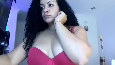 vanessa and samantha online show from April 11, 7:56 am