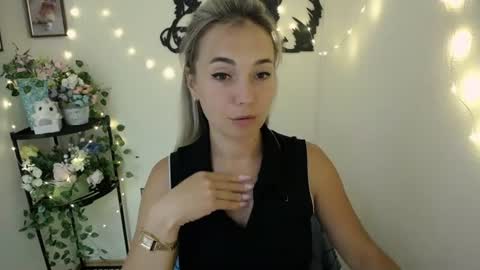 Vanessa online show from June 24, 8:43 am
