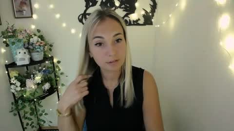 Vanessa online show from July 2, 9:47 am