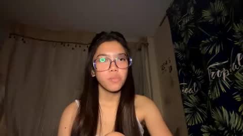 vanessam03 online show from July 21, 2:52 pm