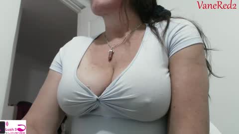 Vanesared2 online show from March 1, 10:21 pm