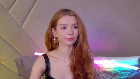 VanessaVienne online show from January 17, 4:27 pm