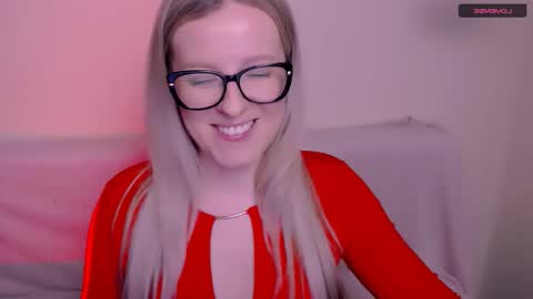 Mia online show from January 12, 10:55 am