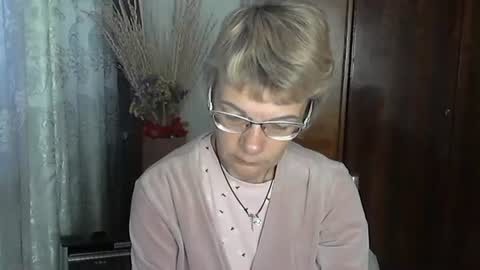 Snapshot of vanillaxcreamy chatting on October 20, 2:11 pm Vanillaxcreamy online show from October 20, 2:11 pm