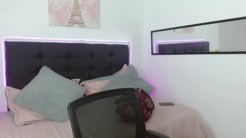 vane online show from March 22, 8:46 pm