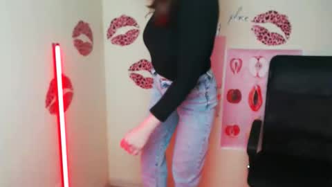 Vanessa online show from April 19, 4:19 pm