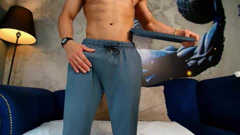 Vans Ross online show from February 21, 8:23 pm