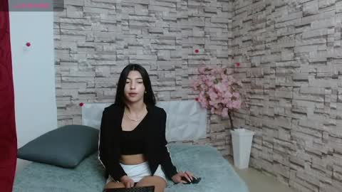 Snapshot of vanse_lust chatting on February 13, 11:04 pm Karuna online show from February 13, 11:04 pm