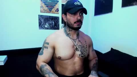 vanvelckan_ online show from January 11, 3:01 am