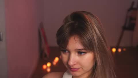 Snapshot of variety_moments chatting on February 10, 3:57 am Heeeeey Im Hanna the art of tease online show from February 10, 3:57 am