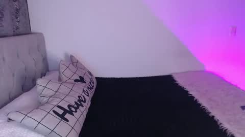 Vayolett Bass online show from March 6, 7:14 am