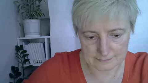 vea_motty online show from April 14, 4:21 pm