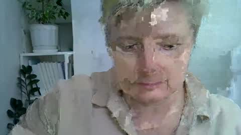 vea_motty online show from May 3, 1:50 pm