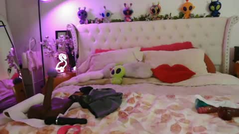 Vegas Dani online show from September 19, 1:32 am