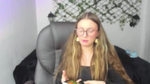 Sophi  online show from March 27, 1:11 am