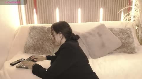 Emma Curly online show from June 2, 12:40 pm