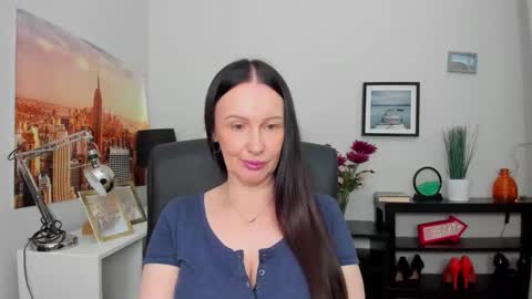 Snapshot of velvet_jasmine chatting on October 6, 5:25 am Jasmine online show from October 6, 5:25 am