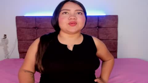 velvet online show from April 8, 11:02 am