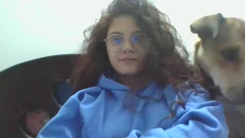 velvet_moon_v online show from April 22, 6:20 am