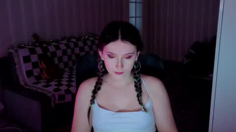 Violet online show from May 15, 12:46 pm