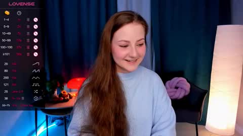 Mia online show from November 11, 9:00 am