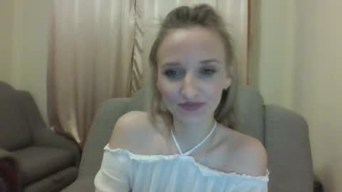 velvetintuition online show from May 23, 9:00 pm