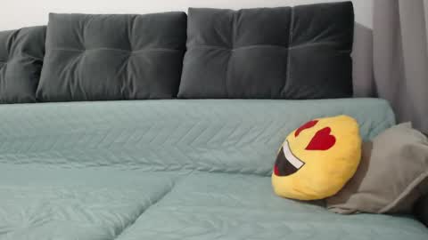 velvetmoon123 online show from April 18, 6:54 pm