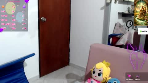 Snapshot of venus1111_ chatting on October 19, 12:04 am HI IM VENUS SMALL BOOBS  BIG HEART WARM PUSSY online show from October 19, 12:04 am