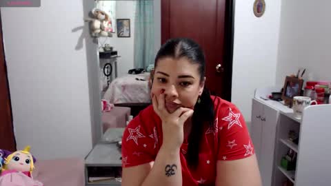 HI IM VENUS SMALL BOOBS  BIG HEART WARM PUSSY online show from October 31, 2:12 am