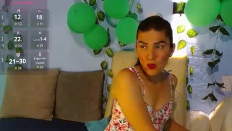 Catalina online show from March 29, 1:40 am