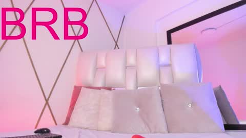 VENUS online show from January 7, 5:40 pm