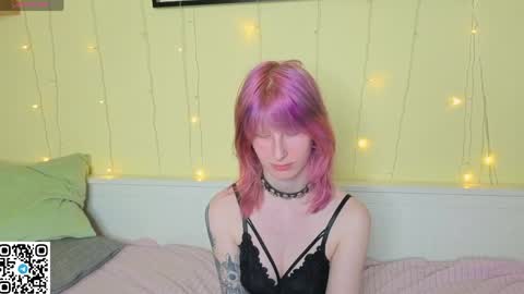 Erica online show from May 10, 8:26 pm