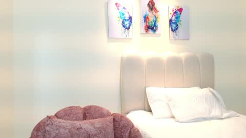 Vera online show from April 23, 12:29 pm